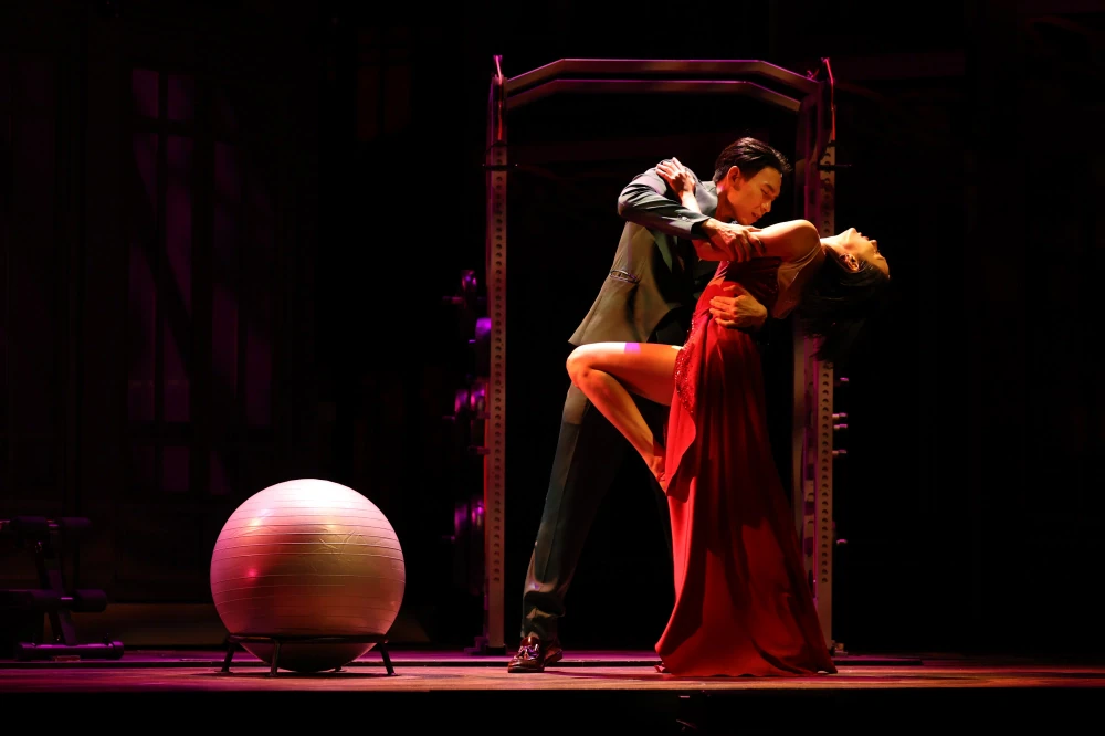 “The Wedding Fiasco” serves up a riot of laughter! James Ma leads the cast in delivering jaw-dropping surprises that leave the audience stunned!